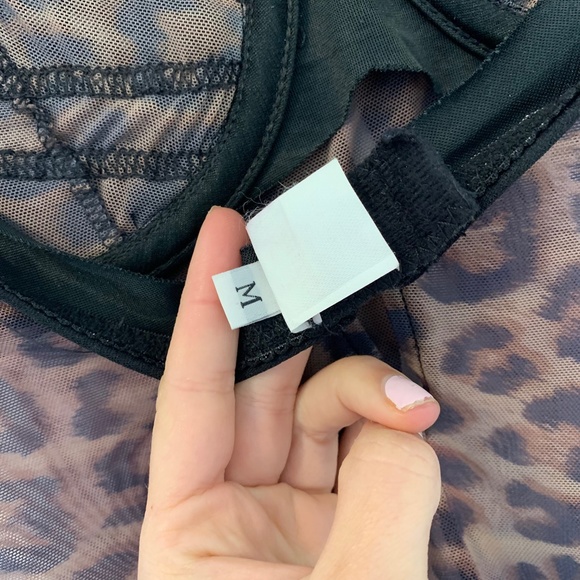 ✖️SOLD✖️Cheetah Print Lingerie Bodysuit - Picture 9 of 9